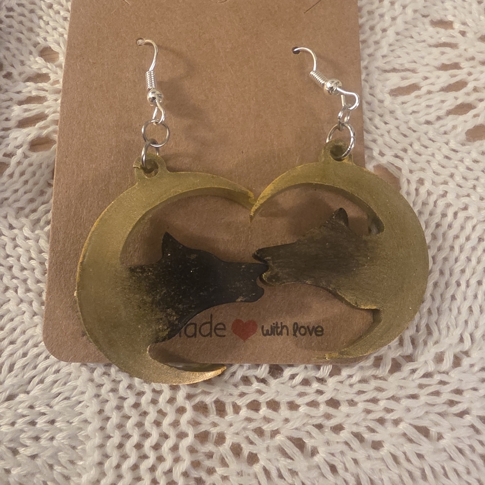 3/15$ Wolf In Moon Earrings Gothic & Everyday Wear, Stainless Steel Metal